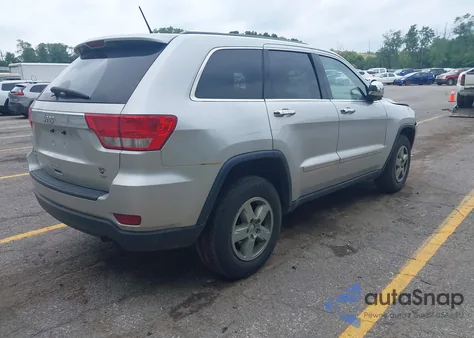 2013 Jeep Grand Cherokee Laredo из США, поврежденный, VIN 1C4RJFAG2DC581136